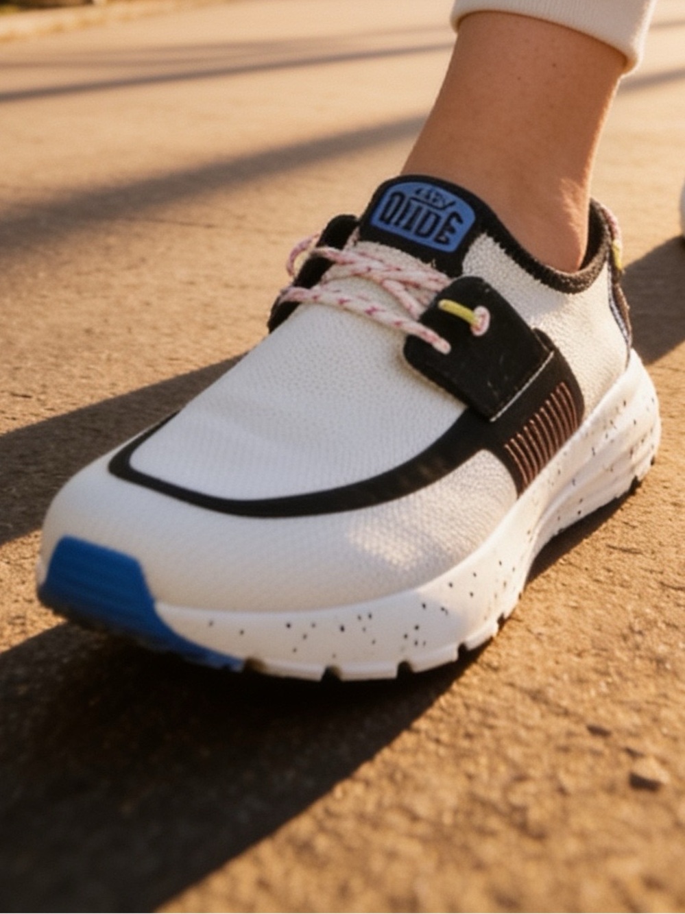 Men’s Hey Dude Slip-On Sneakers white with Blue Accents size 12